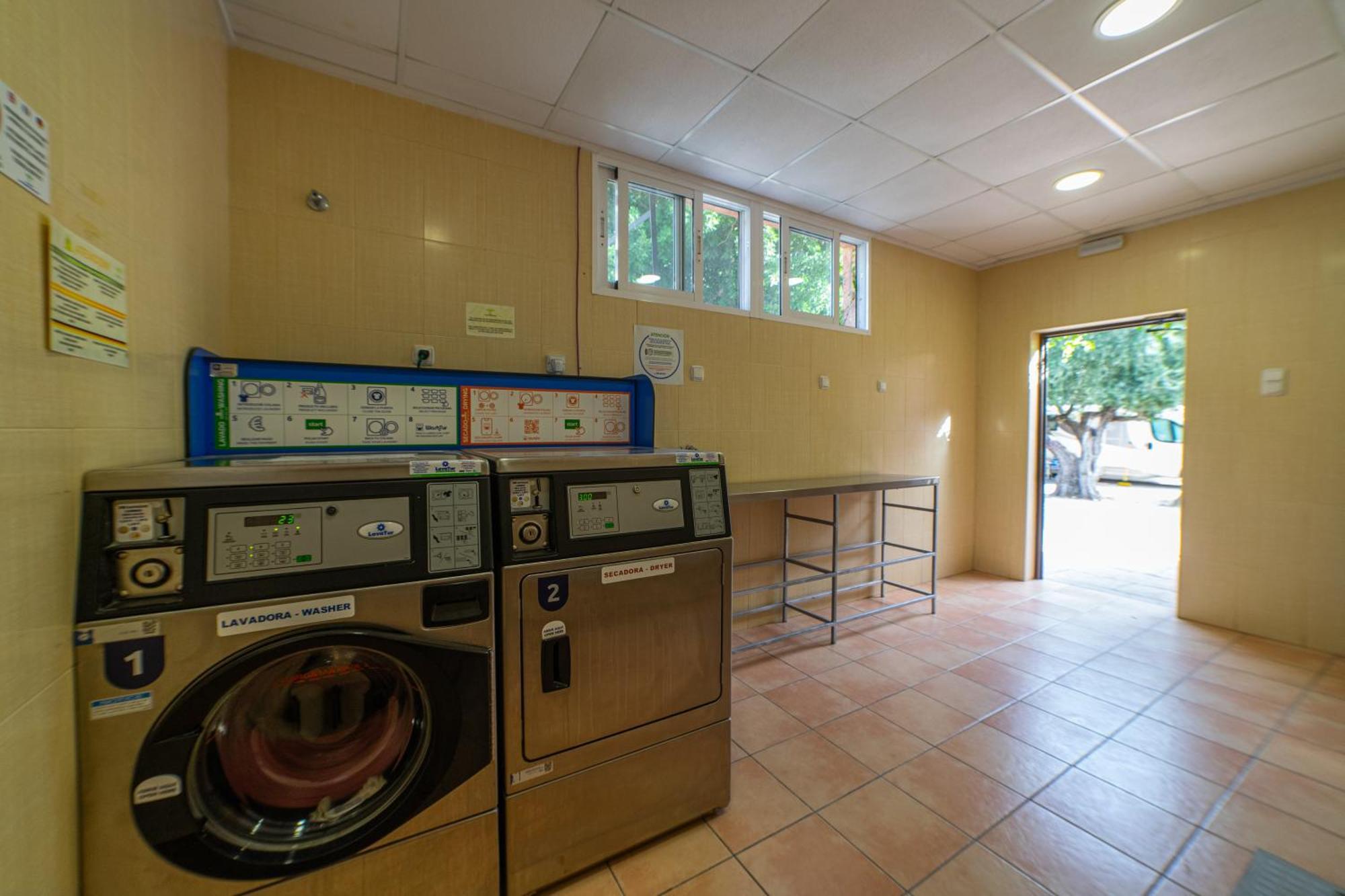 Camping Las Palmeras Crevillent Kültér fotó